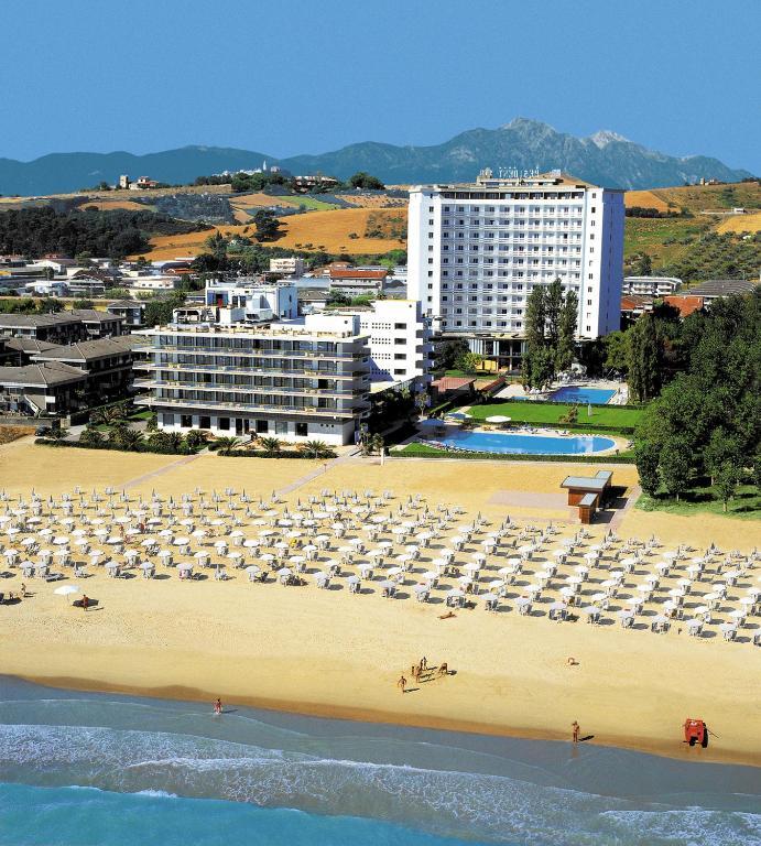 Grand Hotel Berti Silvi Marina Buitenkant foto