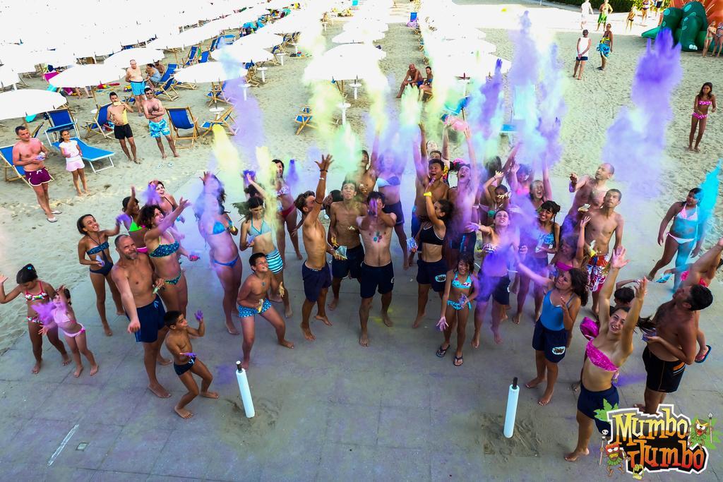 Grand Hotel Berti Silvi Marina Buitenkant foto